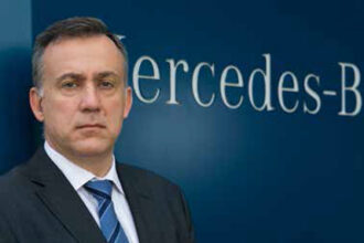 Jes&uacute;s P&eacute;rez Ram&iacute;rez Gerente Producto Marketing Turismos de Mercedes Benz 1