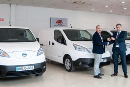 MCT a&ntilde;ade a su flota tres Nissan 100p el&eacute;ctricos