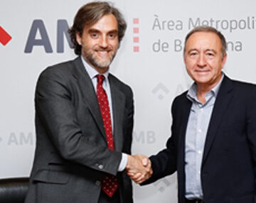 Nissan cede 10 veh&iacute;culos el&eacute;ctricos a AMB