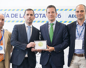 AEGFA e IDAE entregan la Acreditaci&oacute;n Flota Ecol&oacute;gica a Enag&aacute;s 1