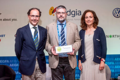 AEGFA e IDAE entregan la Acreditación Flota Ecológica a las concesionarias de Autopistas 1