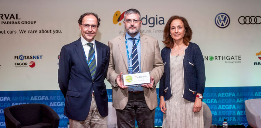 AEGFA e IDAE entregan la Acreditación Flota Ecológica a las concesionarias de Autopistas 1