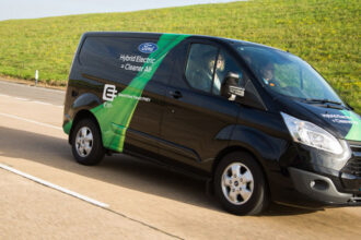 Los tests de la Ford Transit enchufable llegan a Valencia