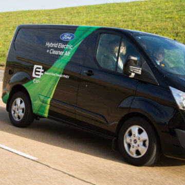 Los tests de la Ford Transit enchufable llegan a Valencia