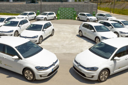 Iberdrola incorpora 50 Volkswagen e Golf