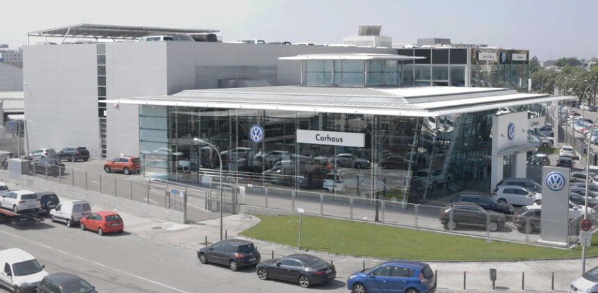 Carhaus y dealerBest presentan el primer concesionario verde