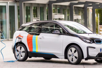 Acuerdo entre ALD y E ON para potenciar la movilidad eléctrica