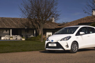 Nuevo Toyota Yaris hybrid ECOVAN