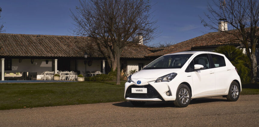 Nuevo Toyota Yaris hybrid ECOVAN