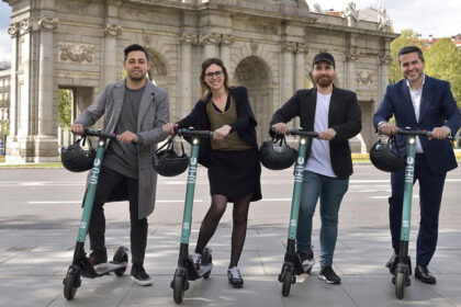 Seat entra en el sector del alquiler de patinetes