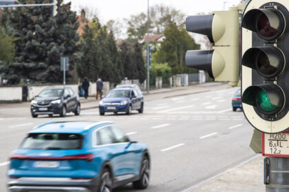 La comunicación entre semáforos y vehículos se estrena en Europa de la mano de Audi
