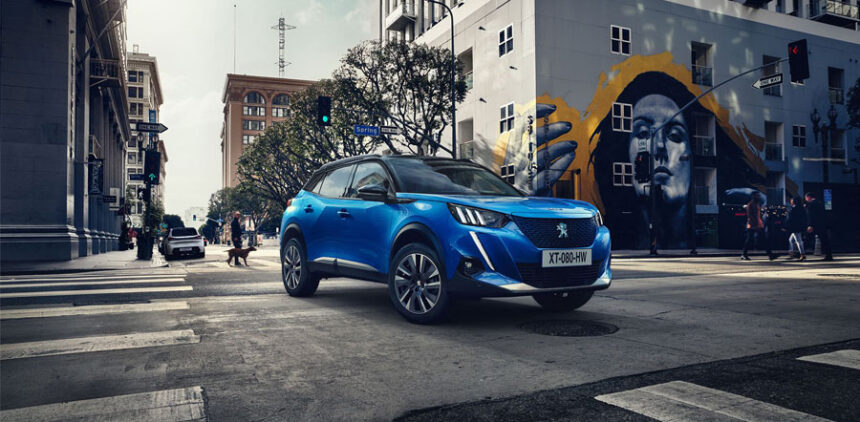 Peugeot e 2008 Eléctrico con garra 2