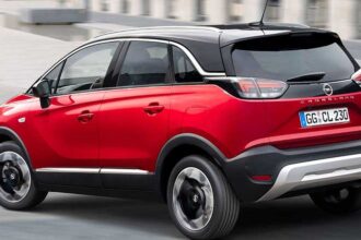 opel crossland trasera