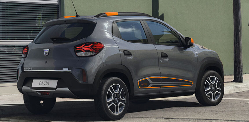 dacia spring trasera