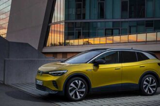 vw id4 lateral