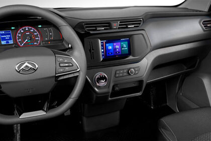 maxus 3 interior