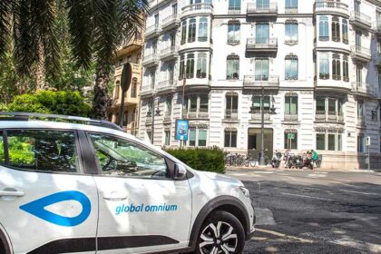 Global Omnium descarboniza su flota con vehiculos 100 electricos y en propiedad