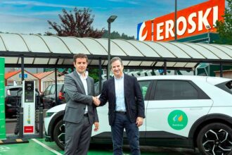 Iberdrola y Eroski instalarán 1.000 puntos de recarga