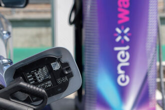 Enel X Way cierra su negocio de movilidad eléctrica en EEUU y Canadá