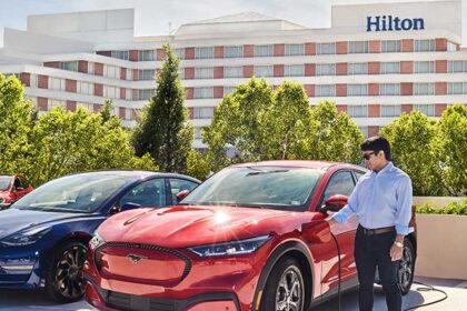 HILTON CARGADORES TESLA