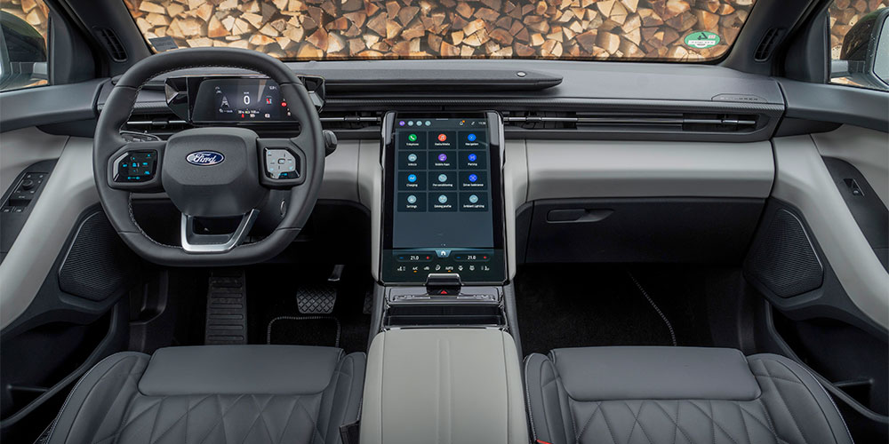 FORD EXPLORER interior