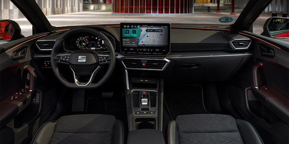 Seat León e Hybrid interior