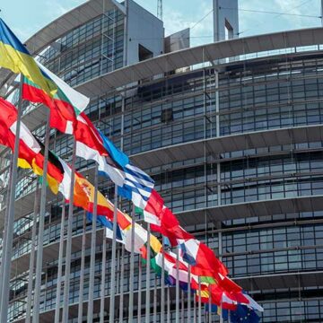 El Parlamento Europeo retrasa la implantación de la CSRD y la CSDD aegfa