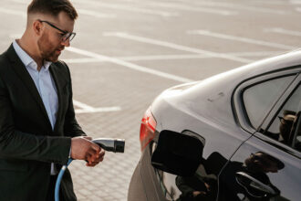 El VO eléctrico cae un 12 en el primer trimestre de 2025