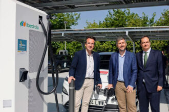 Iberdrola pone en marcha la electrolinera de carga rápida más grande de Madrid