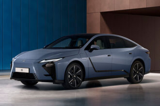 lexus es 2025 03
