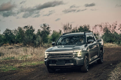 Santana renace con un pick up con versiones diésel y PHEV 1