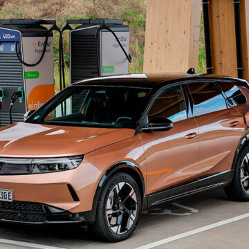 Nuevo Opel Grandland: un SUV multienergía perfecto para flotas